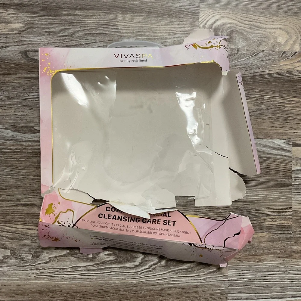 VIVASPA Complete Facial Cleansing Care Set NWT